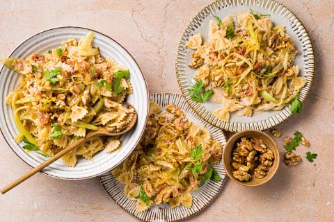Fennel pasta with walnuts