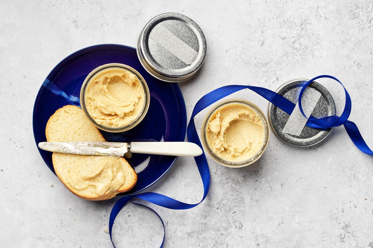 Coconut and almond spread - Recipes | fooby.ch