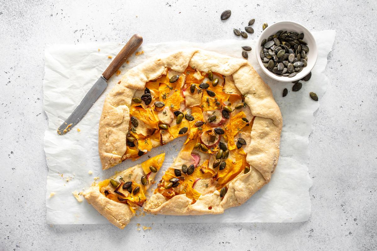 Vegane Herbst-Galette mit Kürbis und Apfel - Rezepte | fooby.ch