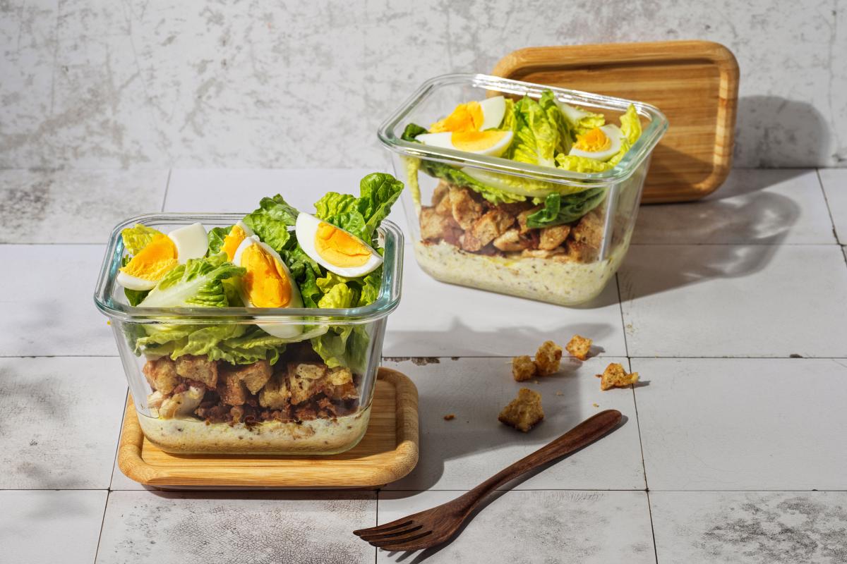 Caesar salad in a jar - Recipes | fooby.ch
