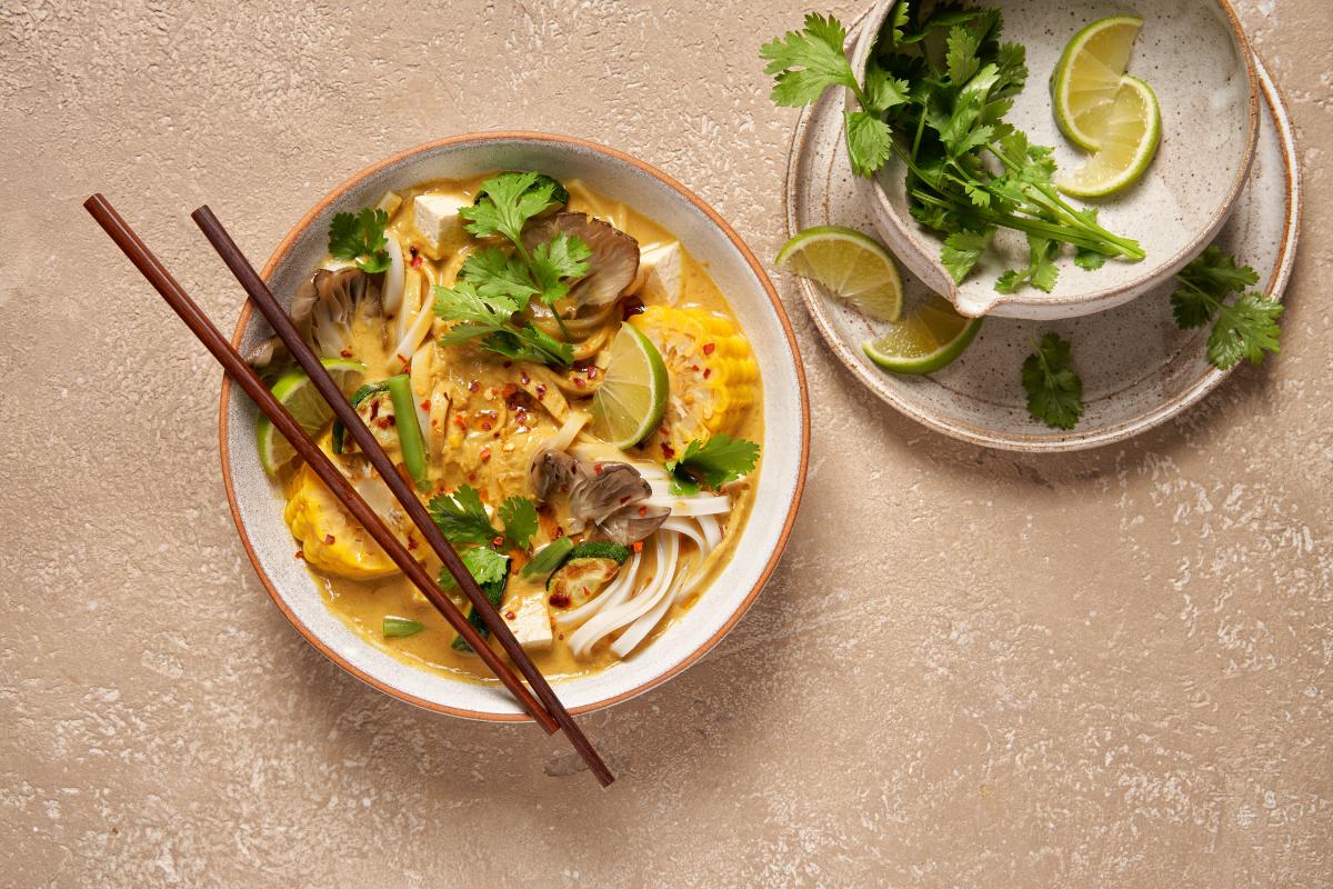 Vegane Laksa mit Austernpilzen und Tofu - Rezepte | fooby.ch
