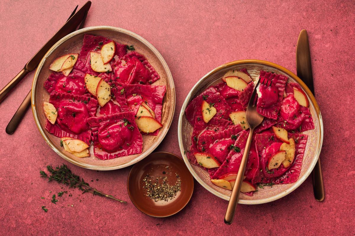 Beetroot & ricotta ravioli - Recipes | fooby.ch