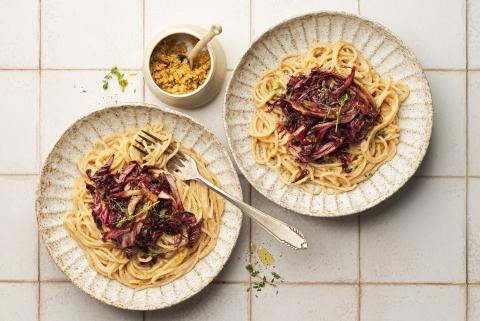 Spaghetti with radicchio and hazelnut pesto