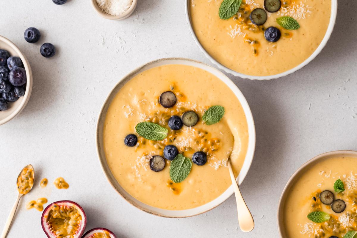 Sunshine smoothie bowl - Recipes | fooby.ch