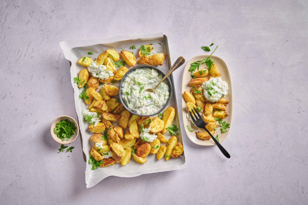 Knoblauch-Kartoffeln mit Tzatziki - Rezepte | fooby.ch