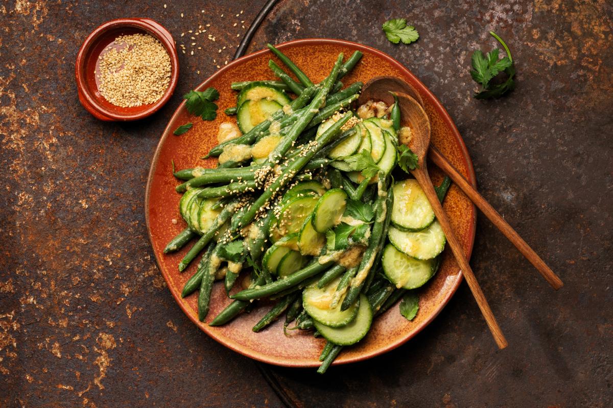 Bean and cucumber salad with miso dressing - Recipes | fooby.ch