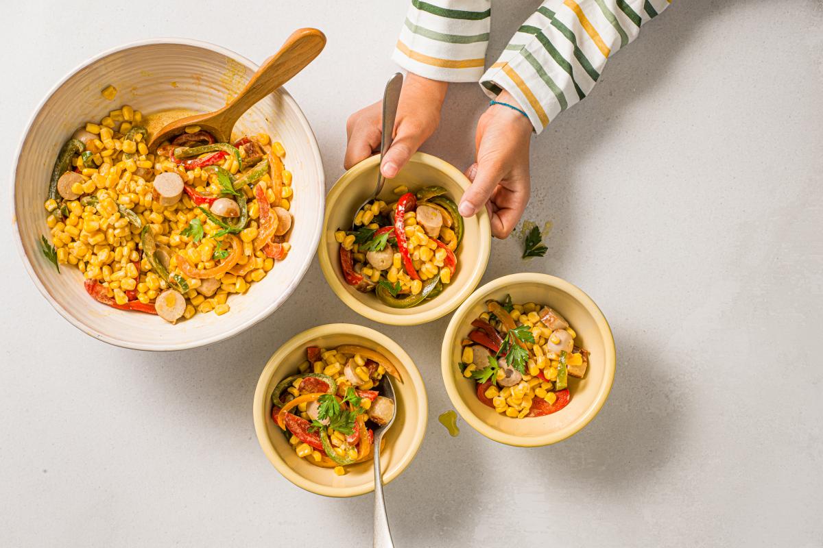 Sweetcorn salad with chipolatas - Recipes | little FOOBY