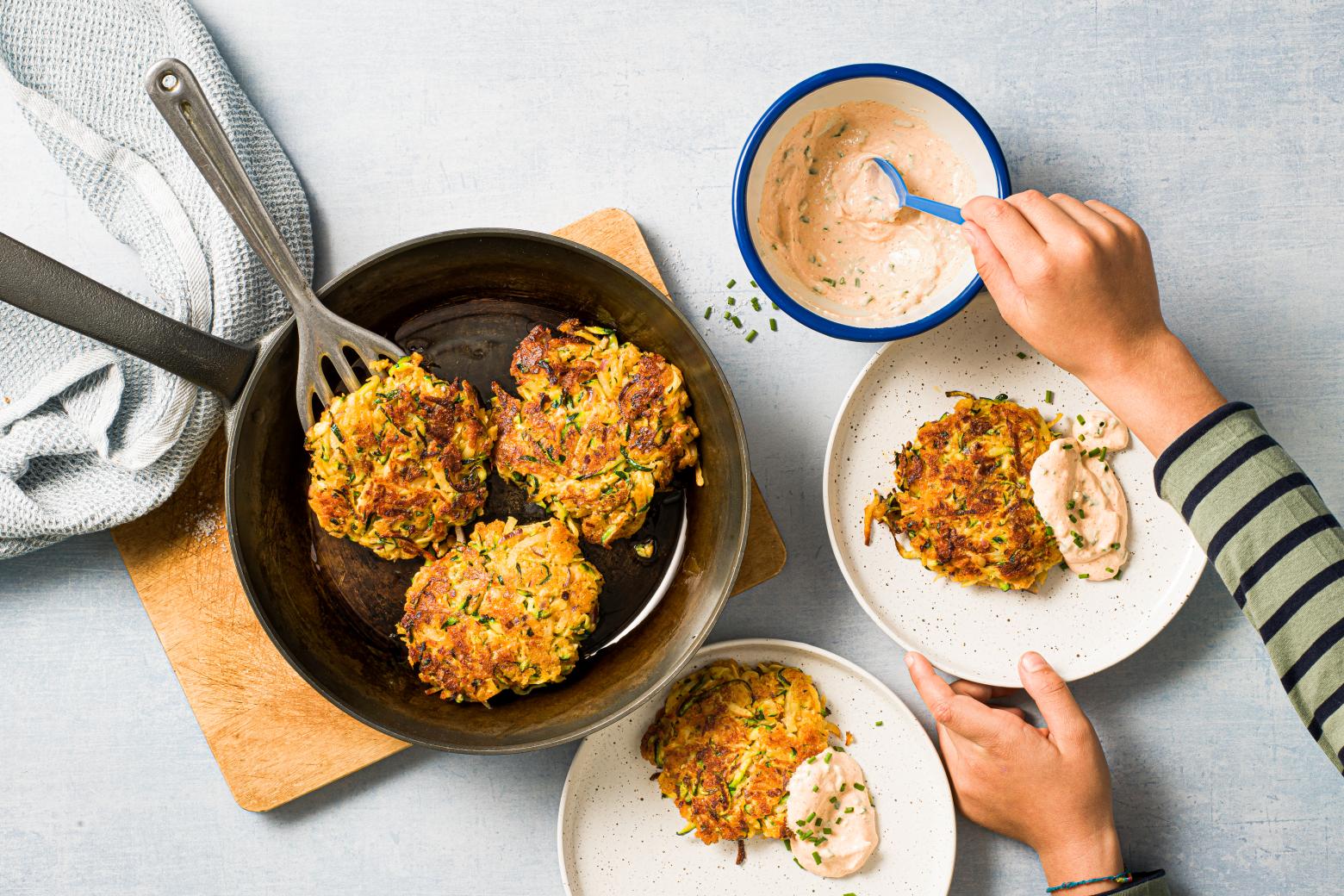 Lokomotivda lezbiyenlar, gruzin ayollarining eshagida kattalar