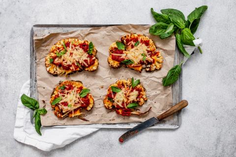 Cauliflower mini pizzas