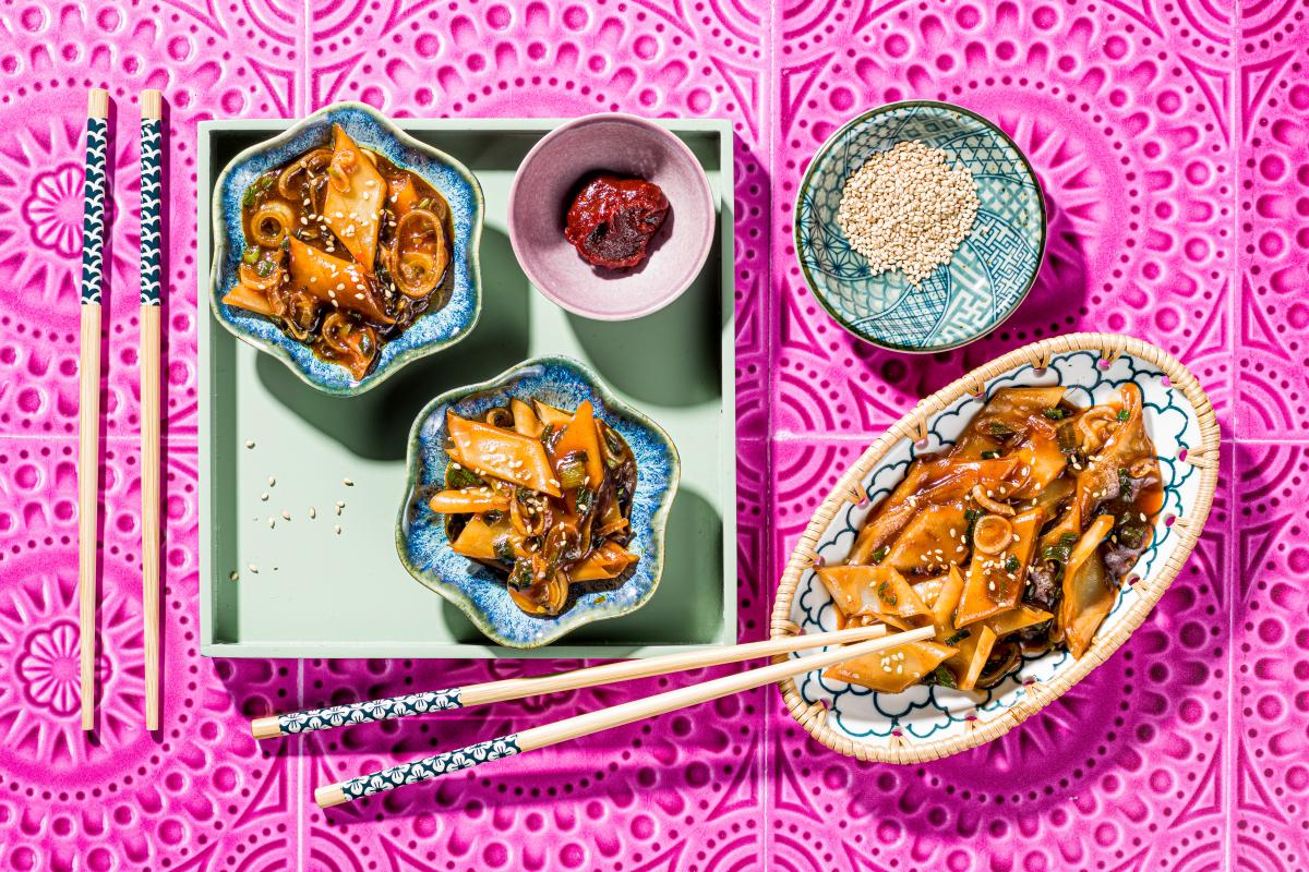 Tteokbokki (spicy rice cakes) - Recipes | fooby.ch