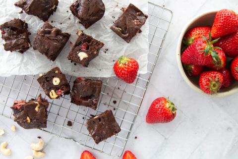 Strawberry brownies