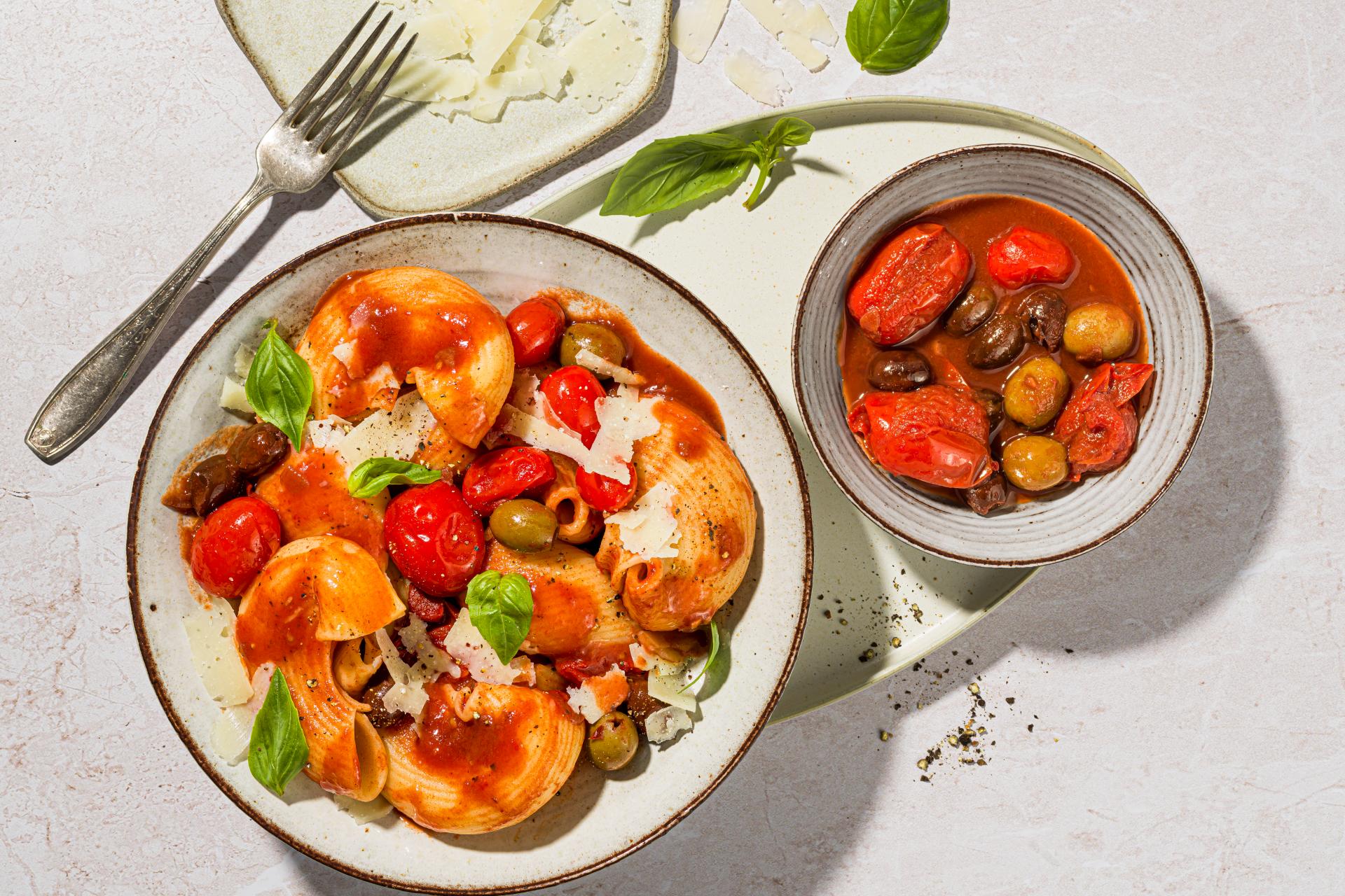 Image showcasing Pasta with marinara sauce | starter | coop.ch