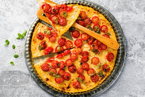 Crostata di polenta con pomodori