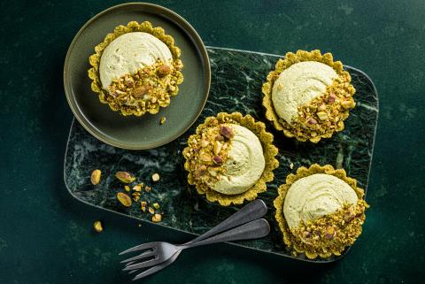 Pistachio tartlets