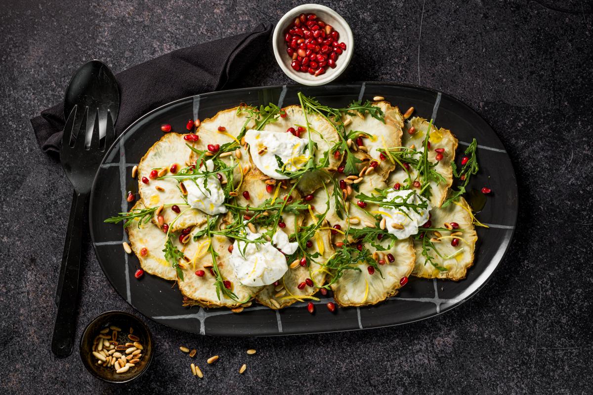 Sellerie-Carpaccio mit Trüffel-Burrata - Rezepte | fooby.ch