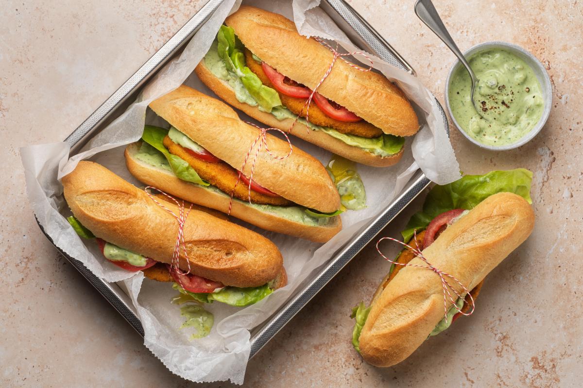 Vegan schnitzel sandwich - Recipes | fooby.ch