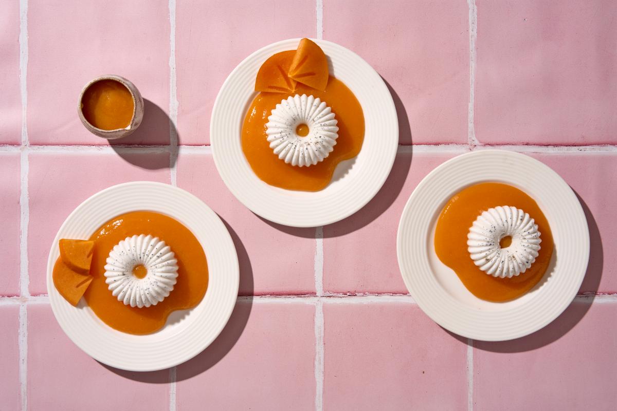 Vegan panna cotta with persimmon - Recipes | fooby.ch
