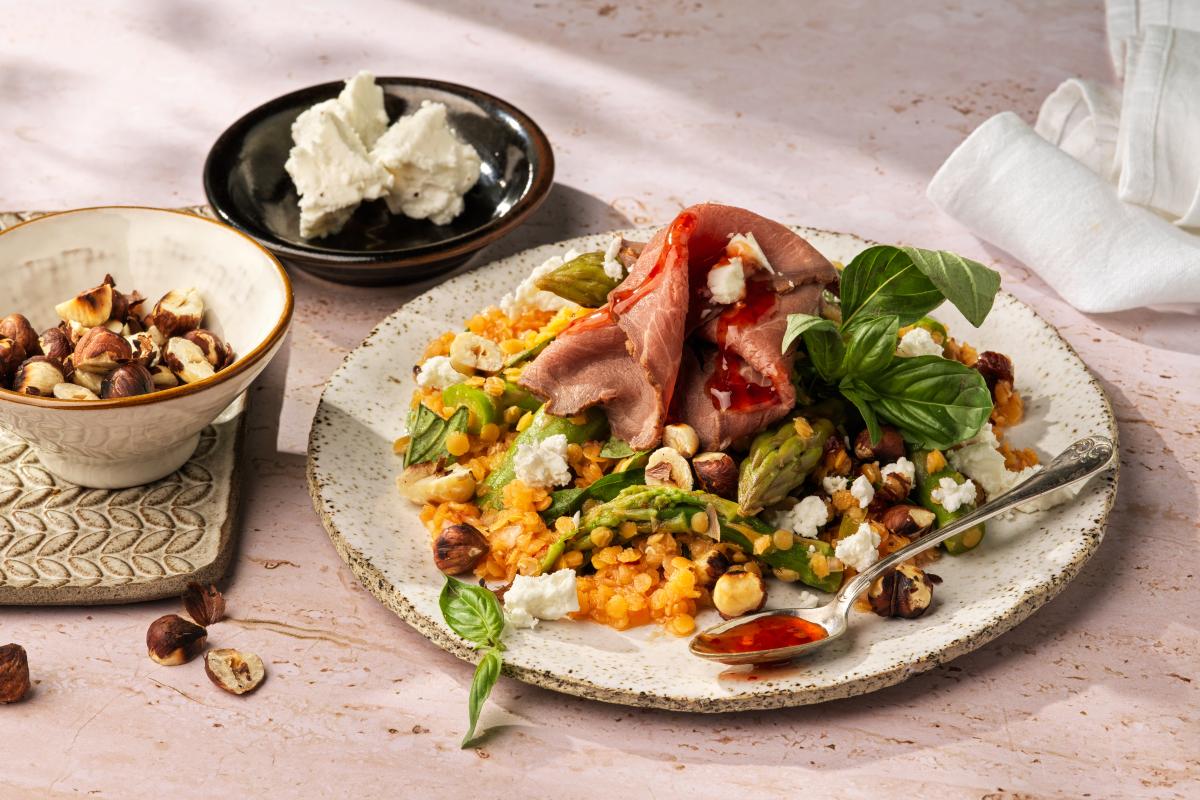 Lentils with asparagus and roast beef - Recipes | fooby.ch