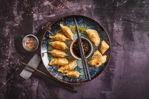 Dumplings mit Chinakohl und Hackfleisch