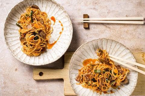 Nouilles épicées bœuf-gochujang à la coréenne
