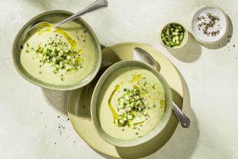 Gaspacho concombre-rhubarbe