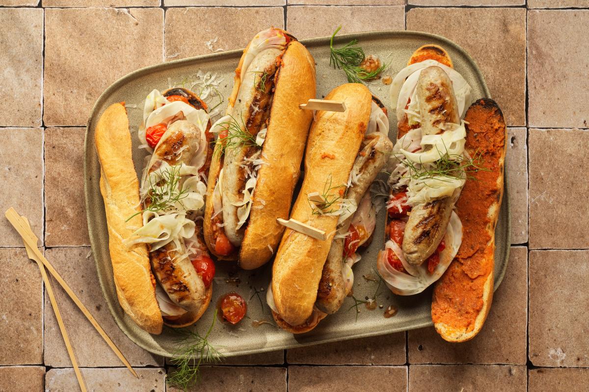 Hot dogs with fennel salad