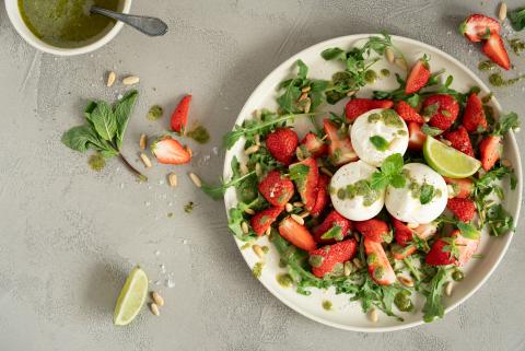 Strawberries with burrata and mint pesto