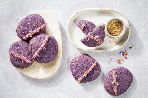 Cookies al sesamo con mirtilli