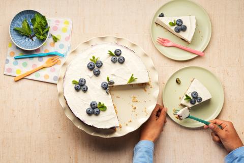 Quarktorte mit Heidelbeeren