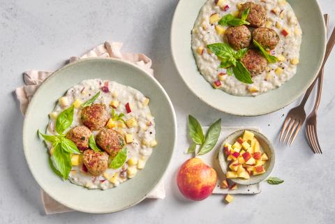 Risotto aux nectarines et boulettes de viande hachée