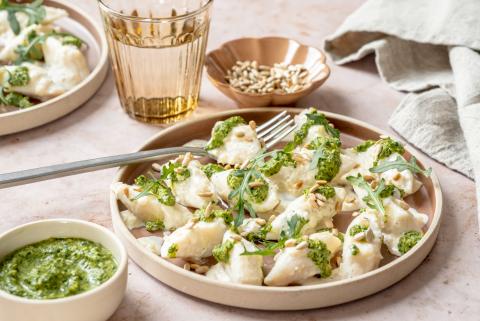 Gnocchis à la ricotta et au pesto de roquette