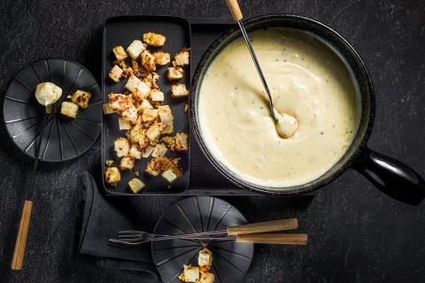 Panko-Sellerie mit Sommertrüffel-Fondue