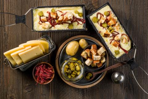 Raclette con carne secca dei Grigioni 