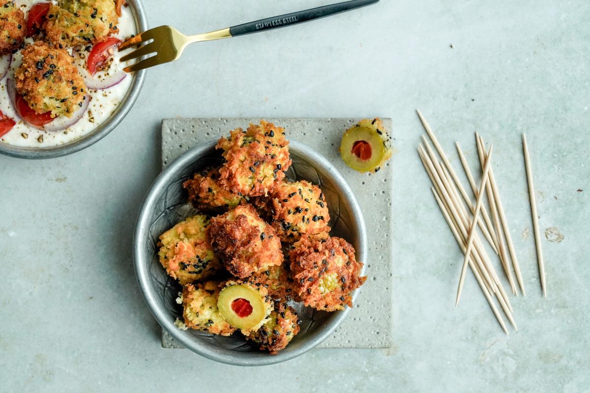 Knusperoliven mit Feta-Creme - Rezepte | fooby.ch