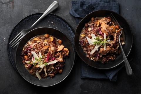 Riso rosso con pollo brasato