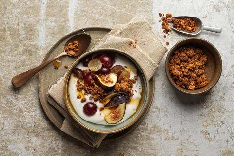 Muesli with okara granola
