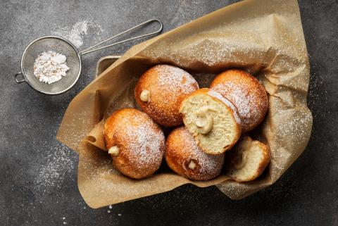 Boule de Berlin à la crème de chai
