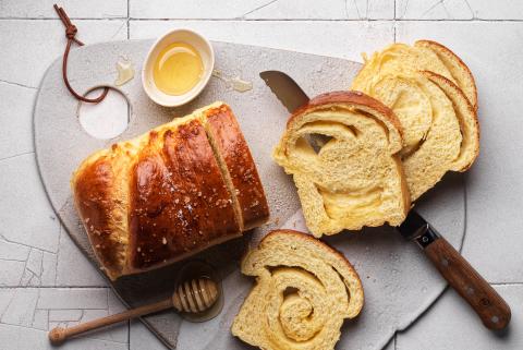 Brioche au miel et à la fleur de sel