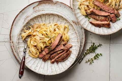 Pâtes crémeuses au steak