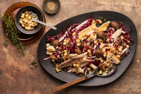 Salade de pomme et de chicorée rouge à la truite