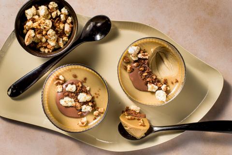 Pistachio panna cotta with amaretti crumble