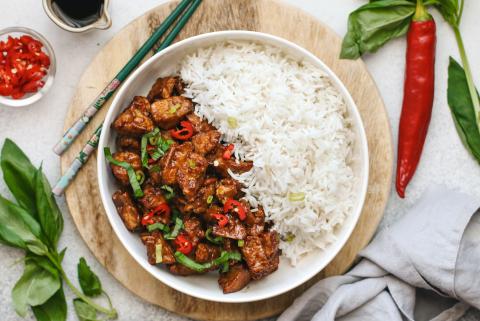 Tofu thai con basilico