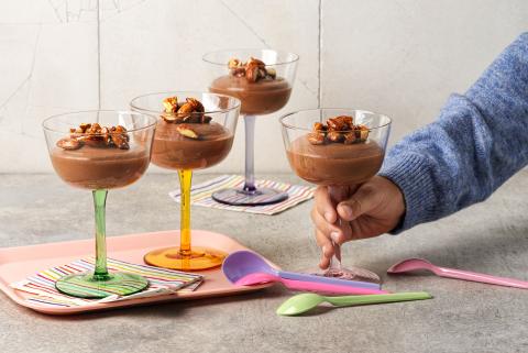 Schokoladenmousse mit Mandeln