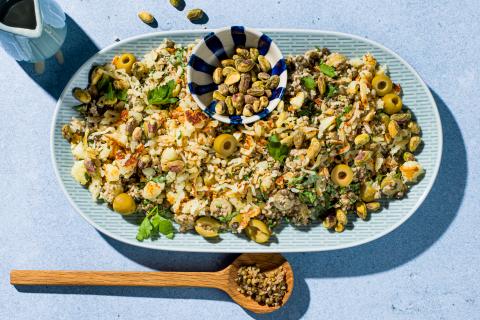 Lentil tabbouleh with halloumi