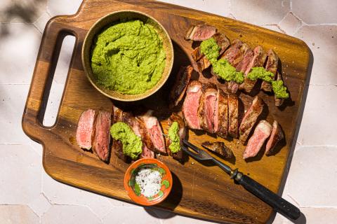 Entrecôtes mit Mole verde