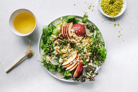 Salade de halloumi croustillant