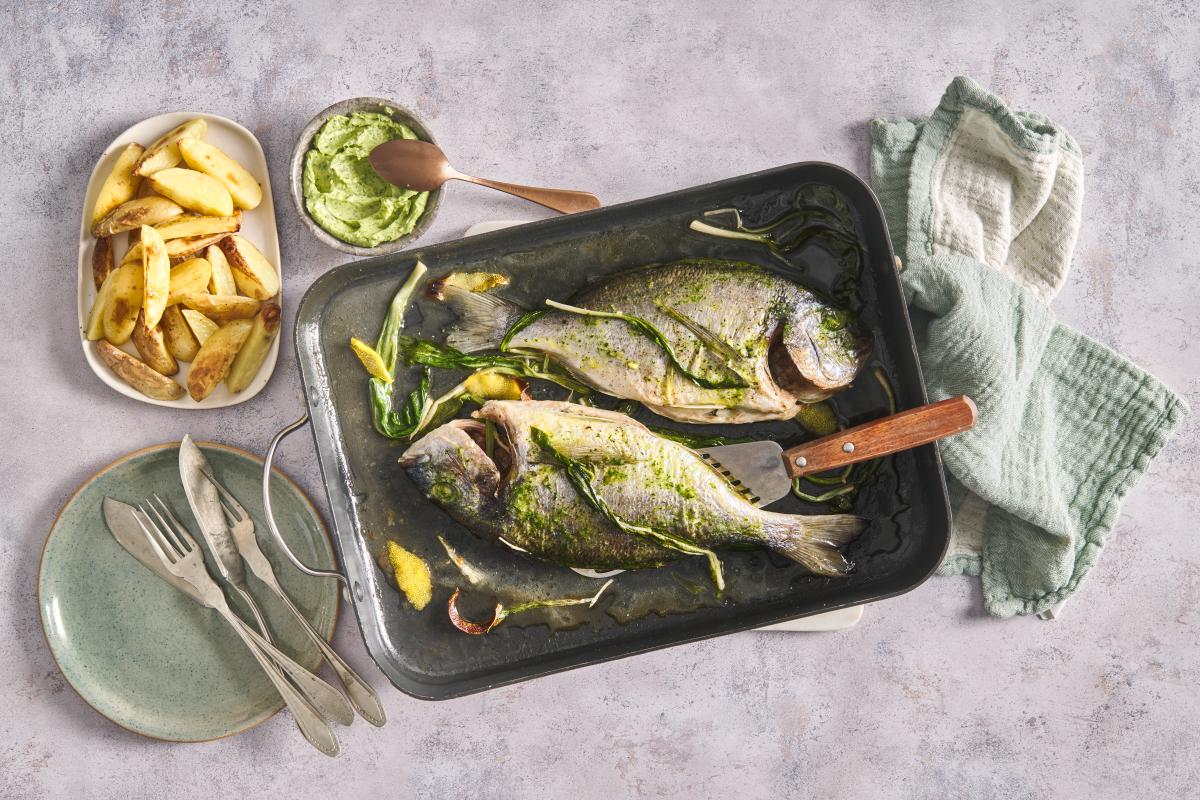 Sea Bre Sea bream with wild garlic butter - Recipes | fooby.ch