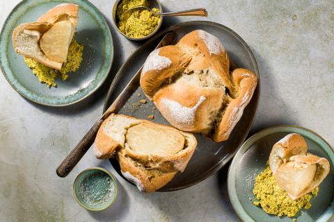 Knollensellerie im Brotteig mit Kapernbutter