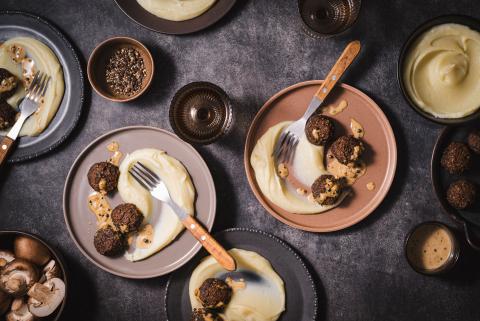 Boulettes aux champignons, sauce au poivre