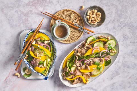Thai-Rindssalat mit Spargeln